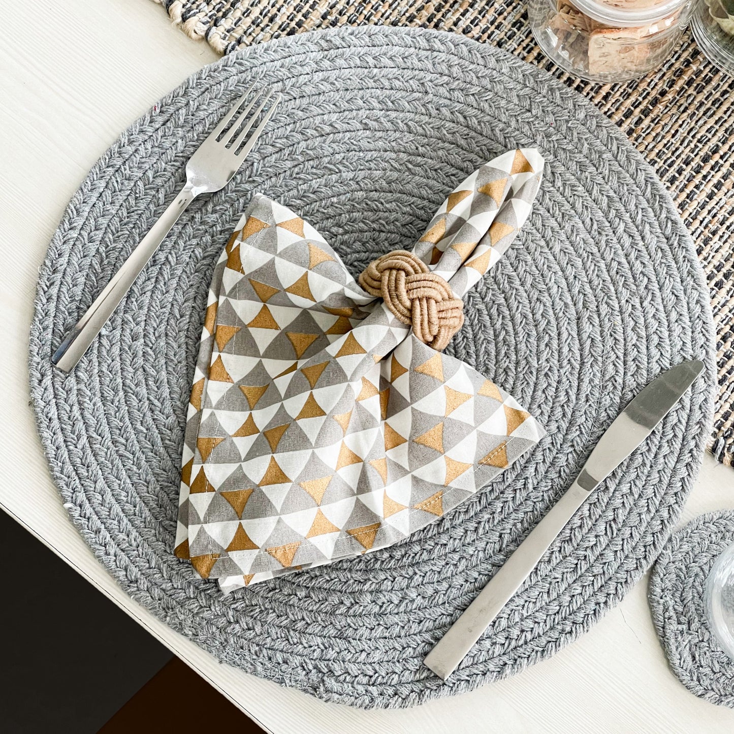 COTTON BRAIDED ROUND PLACEMATS SET OF 4, LT. GREY, 15''x15''