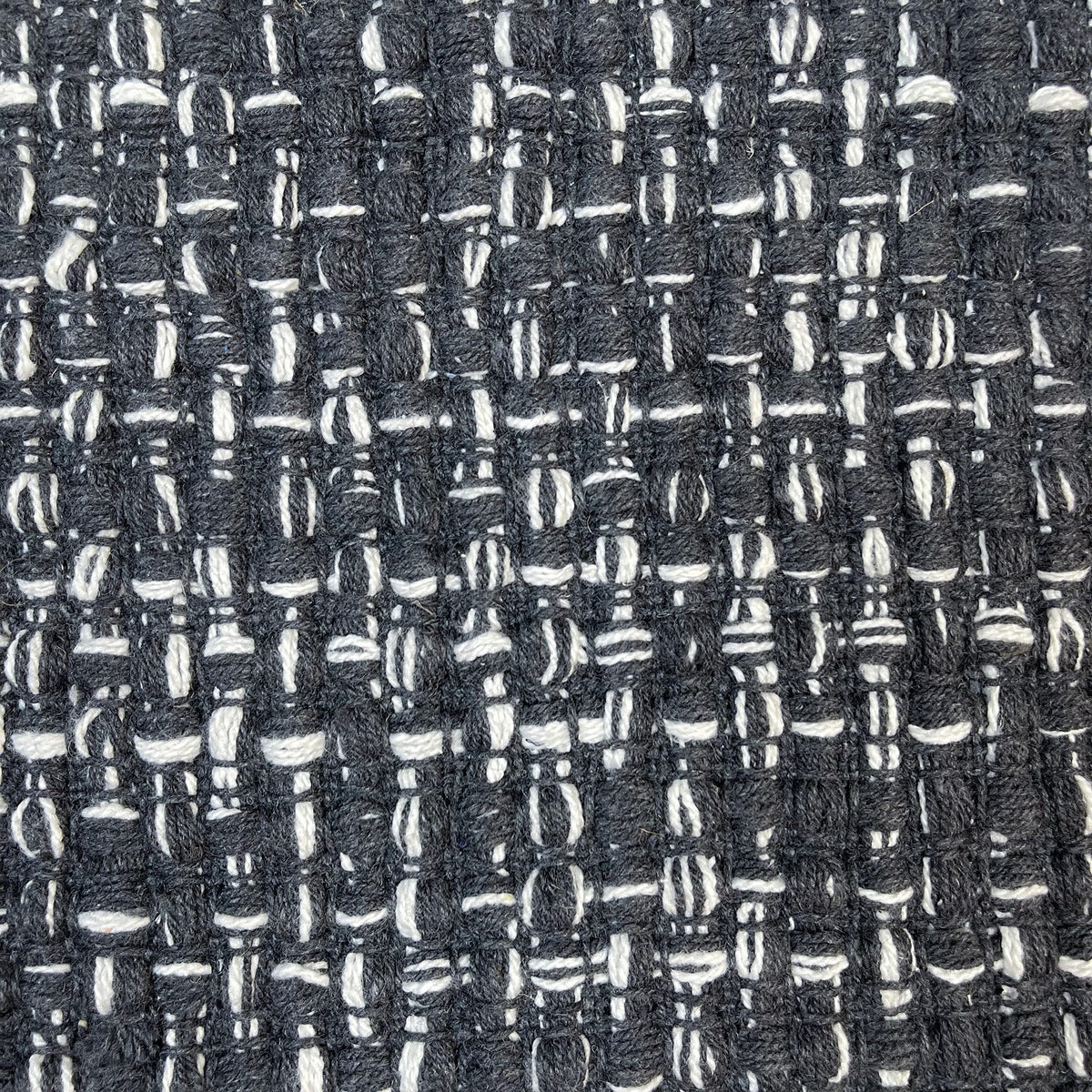 WAFFLE RUG, CHARCOAL-WHITE, 21''x34''.