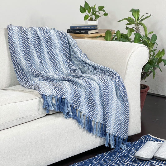 OMBRE DIAMOND THROW, BLUE-WHITE, 50''x60''