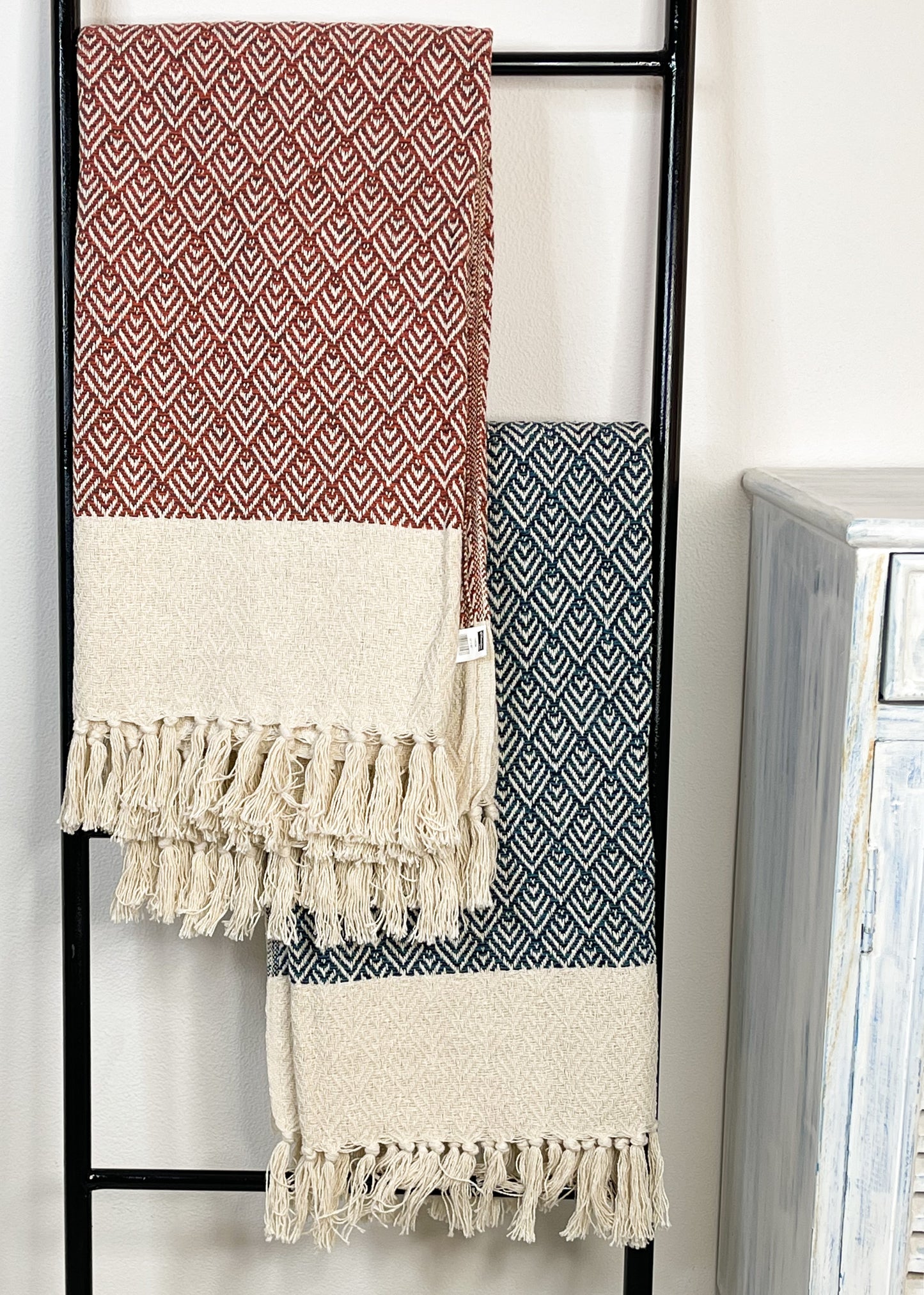 PEACOCK THROW, RUST-IVORY, 50''x60''