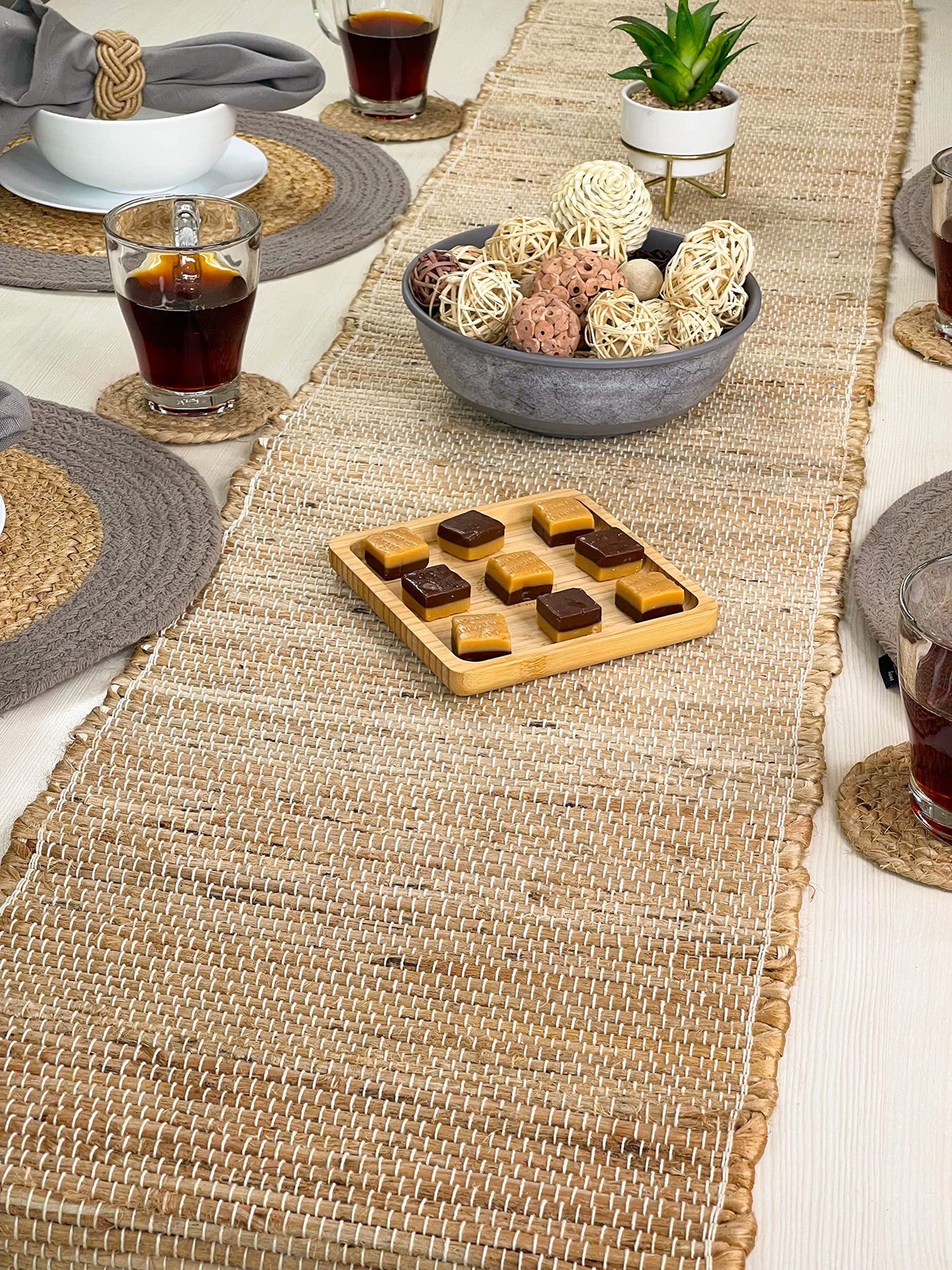 JUTE TABLE RUNNER, NATURAL JUTE, 13''x90''.