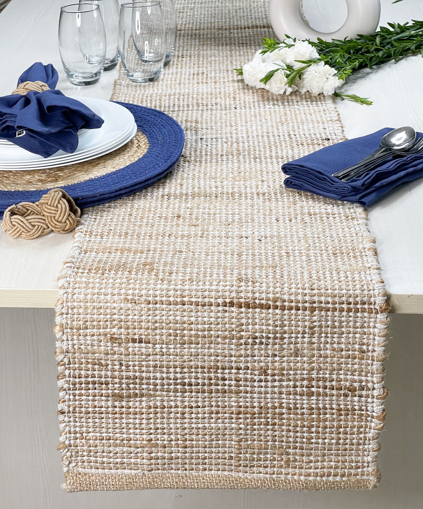 OMBRE TABLE RUNNER, NATURAL-IVORY, 13''x90''.
