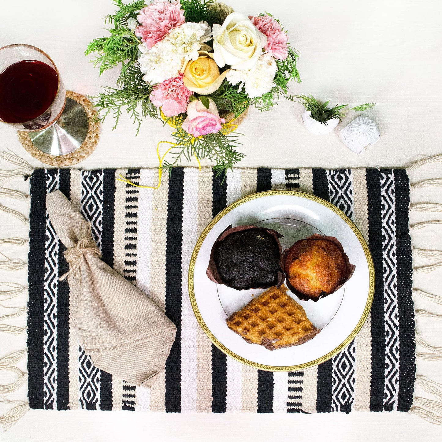 Laguna Placemats Set Of 4 - Black/Ivory, 13''x19''