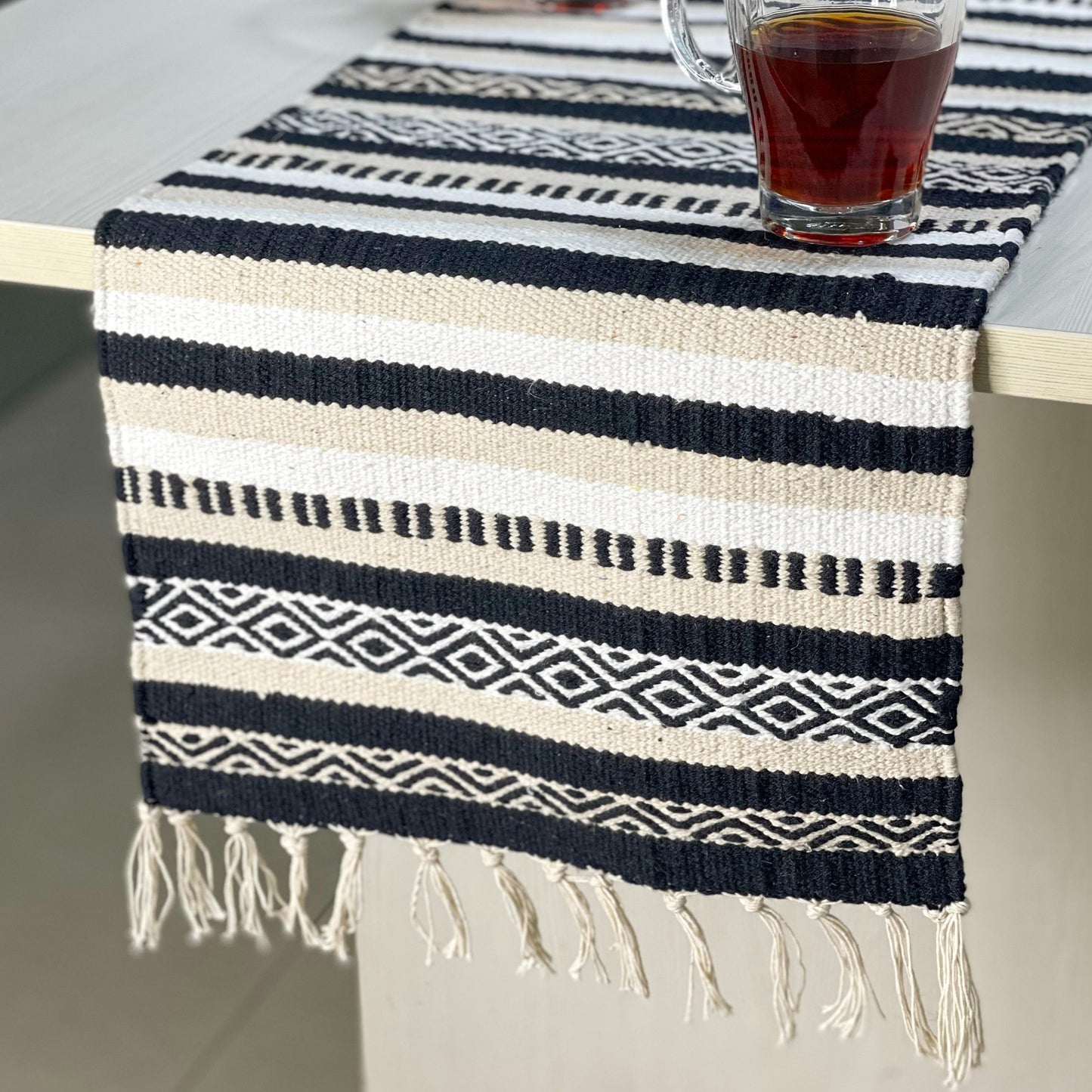 Laguna Table Runner - Black/Ivory, 13''x72''