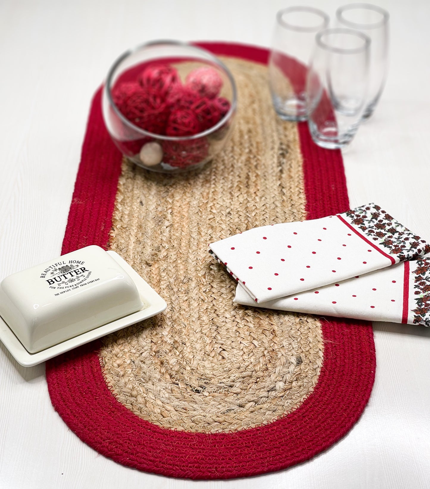 VERONA JUTE BORDER ROUND TABLE RUNNER-NAT-RED, 13''x36''