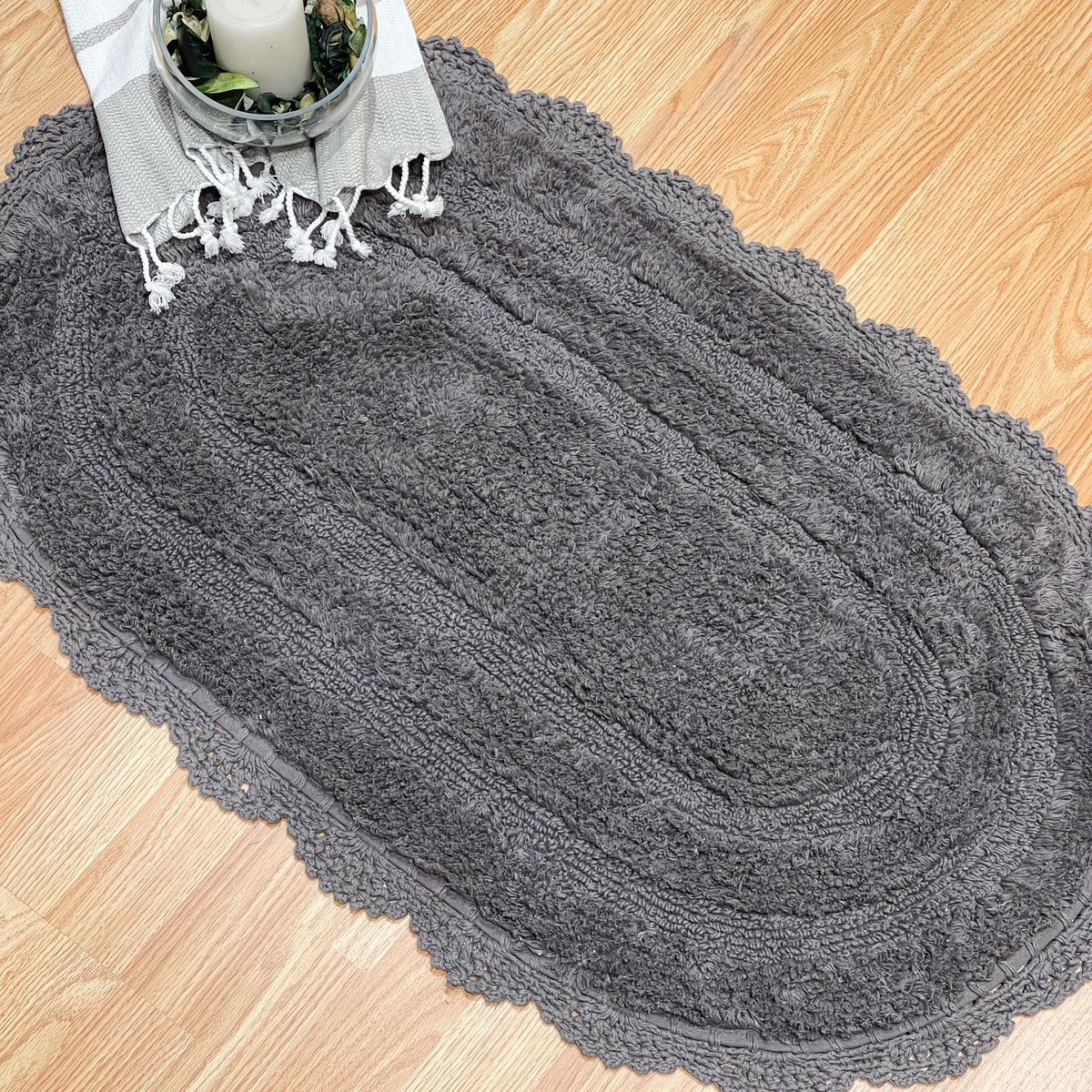 CROCHET OVAL BATH MAT, 24''x40'', GRIFFIN GREY 100% COTTON