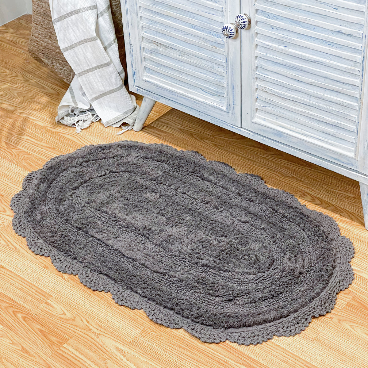 CROCHET OVAL BATH MAT, 24''x40'', GRIFFIN GREY 100% COTTON