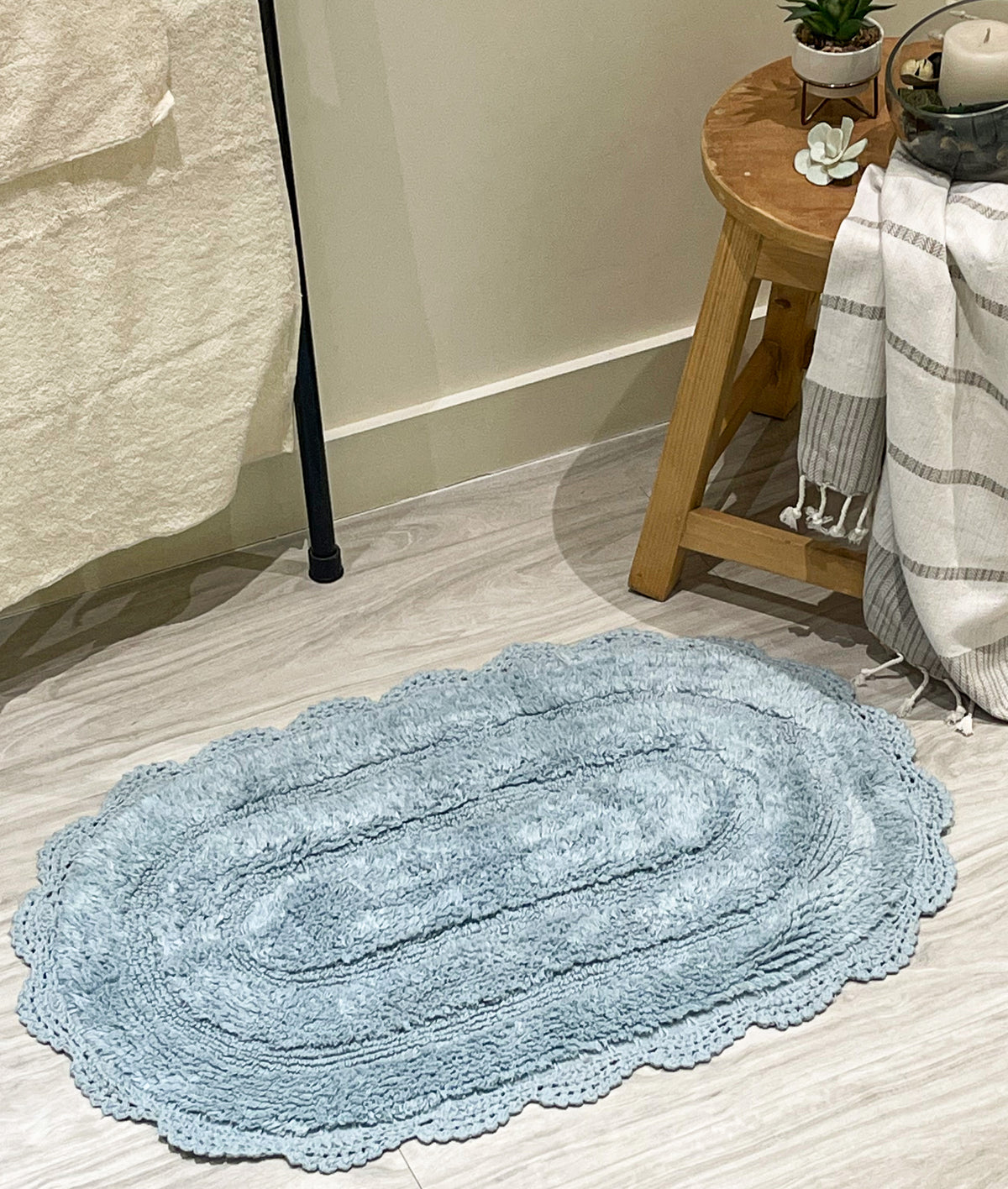 CROCHET OVAL BATH MAT, 21''x34'', POWDER BLUE 100% COTTON