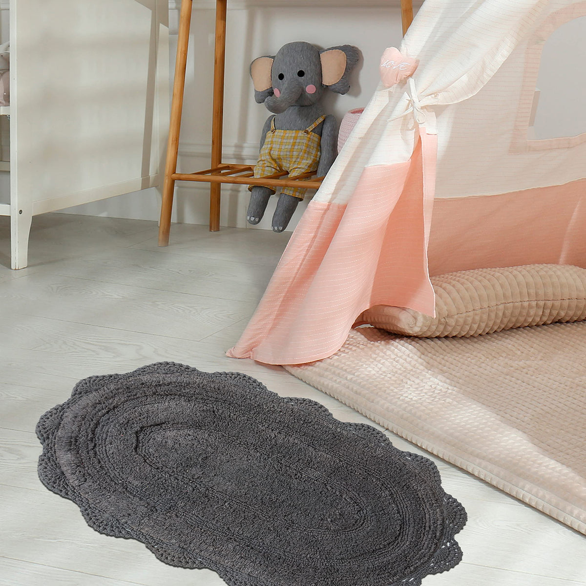Crochet Oval Bath Mat-Griffin Gray,21''X34''