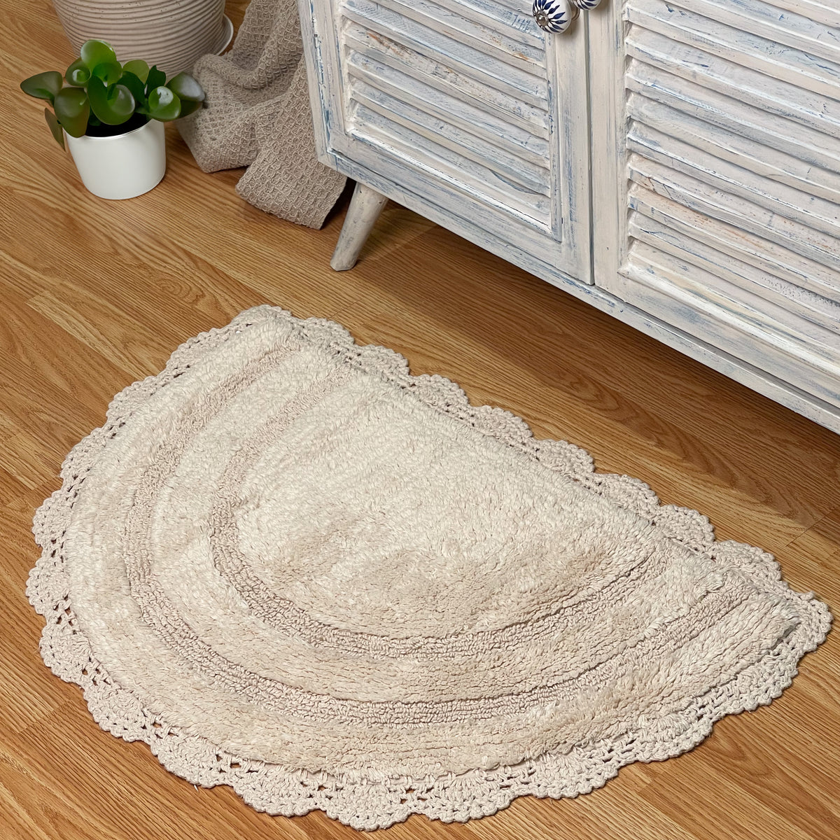 CROCHET SEMI CIRCLE BATH MAT, IVORY, 20''x32'' 100% COTTON