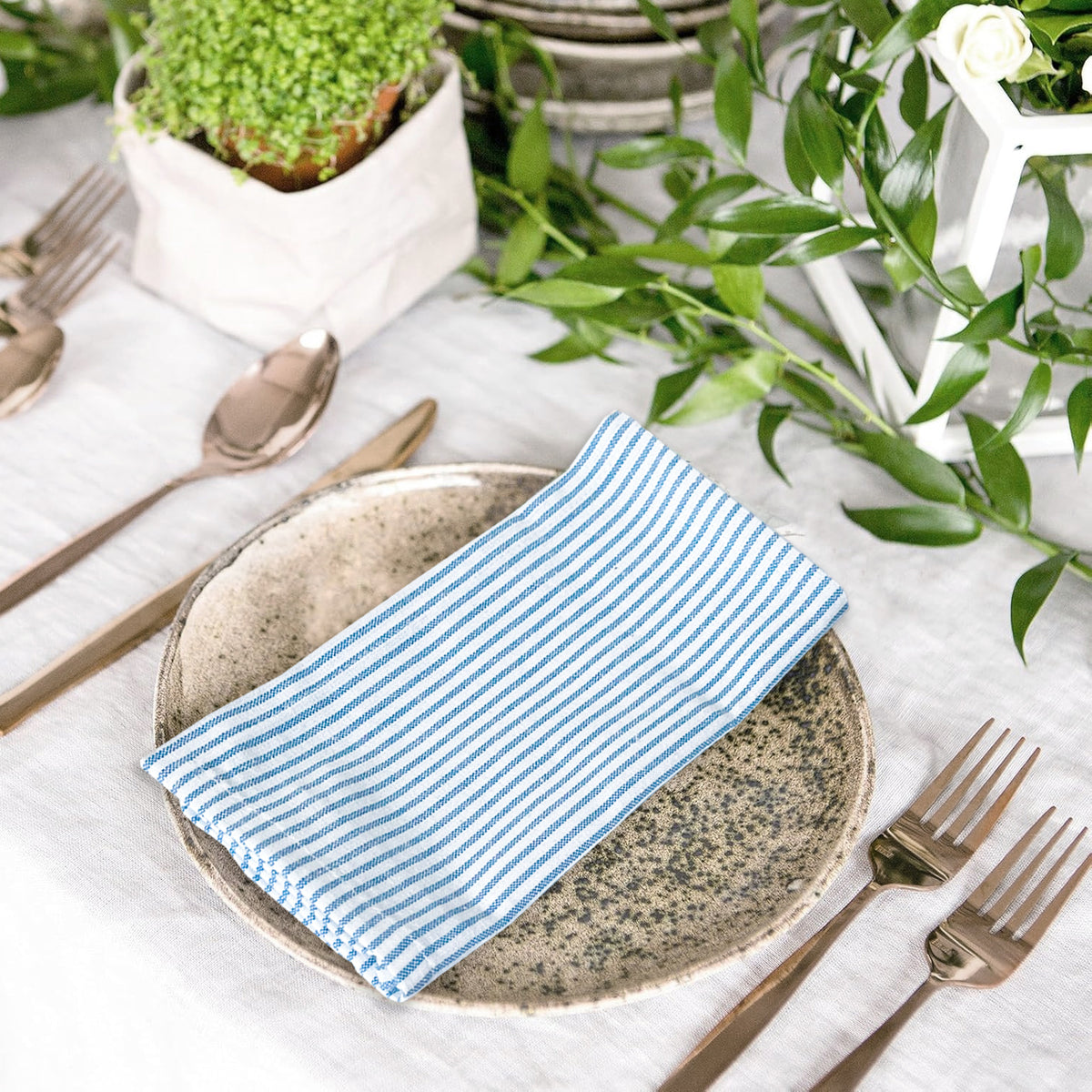 CLASSIC PINSTRIPE NAPKINS SET OF 12, 18''x18'', Blue-White