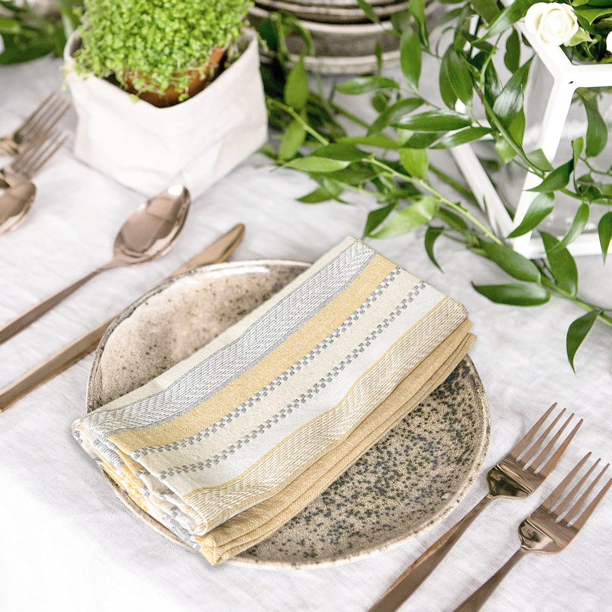 WOVEN SALSA STRIPE NAPKINS SET OF 6, Beige-White, 18''x18''.