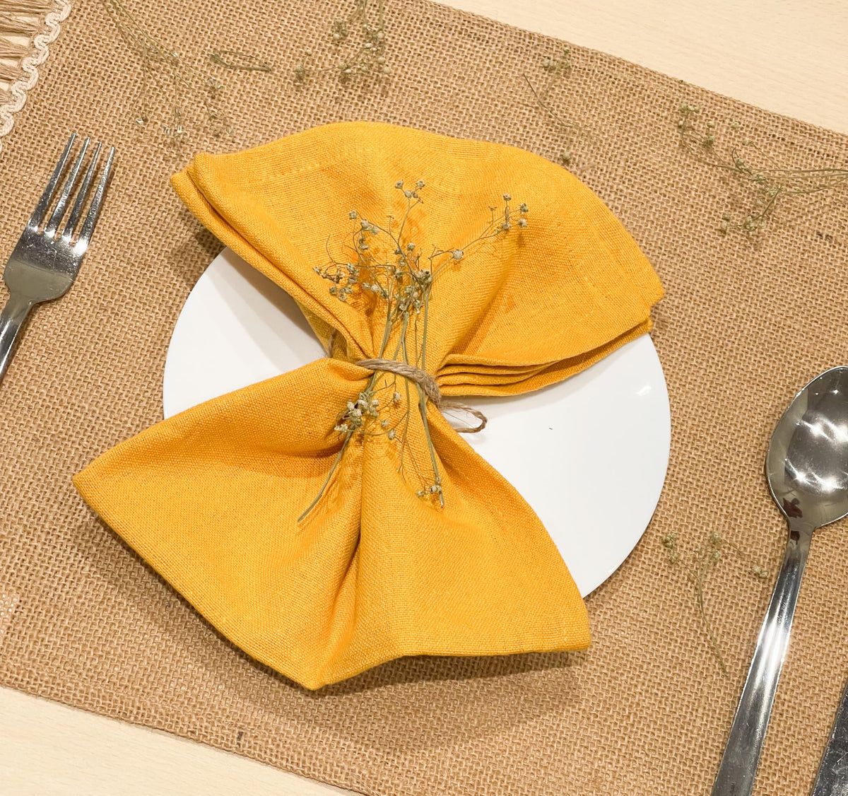 CLASSIC SOLID NAPKIN SET OF 12, 18''x18'', Mustard Yellow