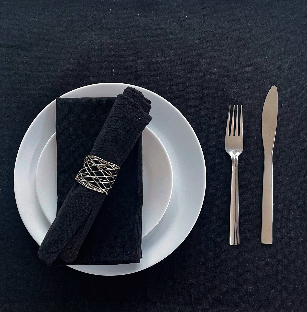 CLASSIC SOLID NAPKIN SET OF 12, 18''x18'', Black