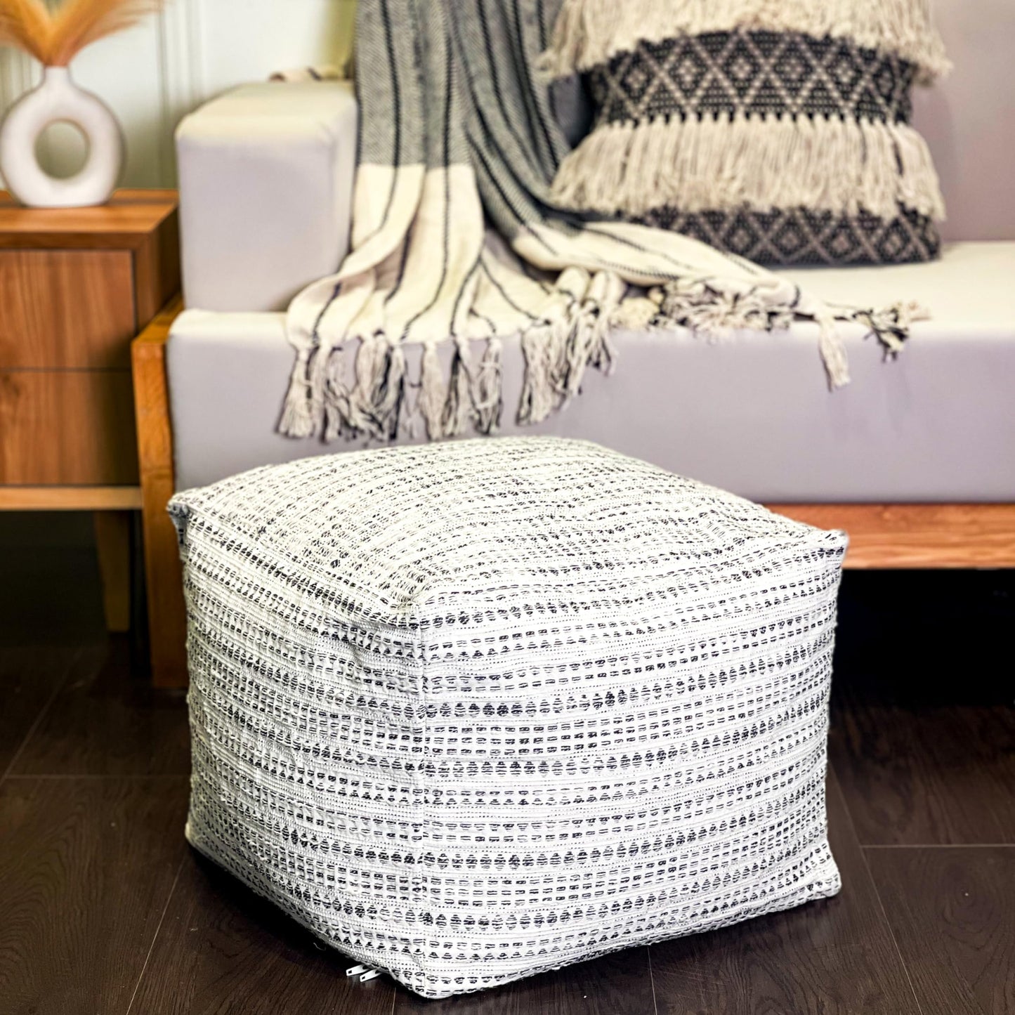 COTTON POUF COVER, BLACK-OFF WHITE, 16.5"x 16.5"x12.9"