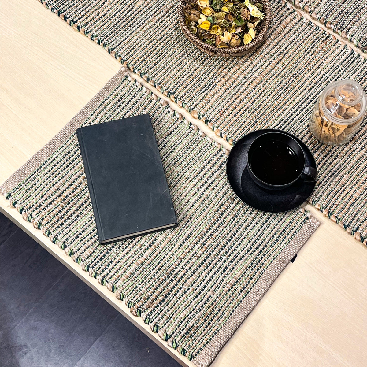 Ombre Placemats Set Of 4, Jute & Green, 13x19 Inch