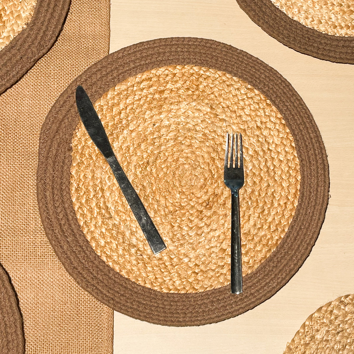 Verona Round Border Placemats Set Of 4 - Natural/Brown, 14" Rnd.