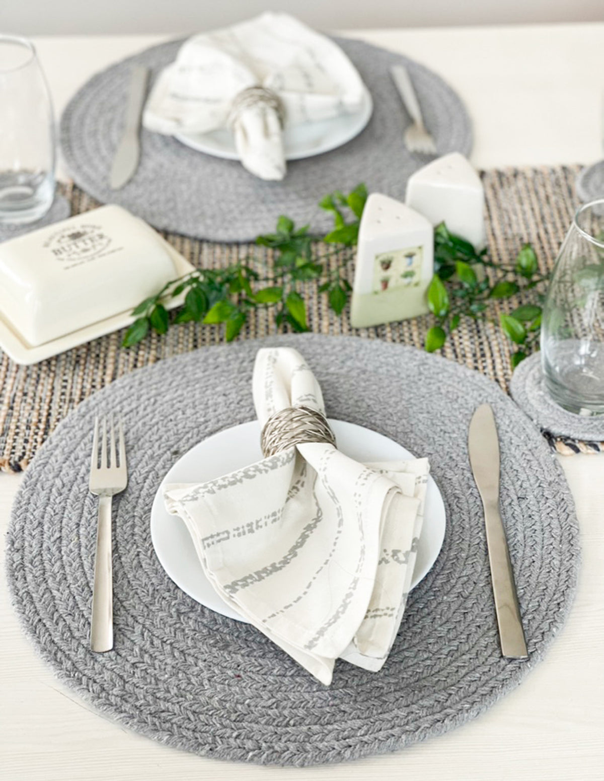 COTTON BRAIDED ROUND PLACEMATS SET OF 4, LT. GREY, 15''x15''