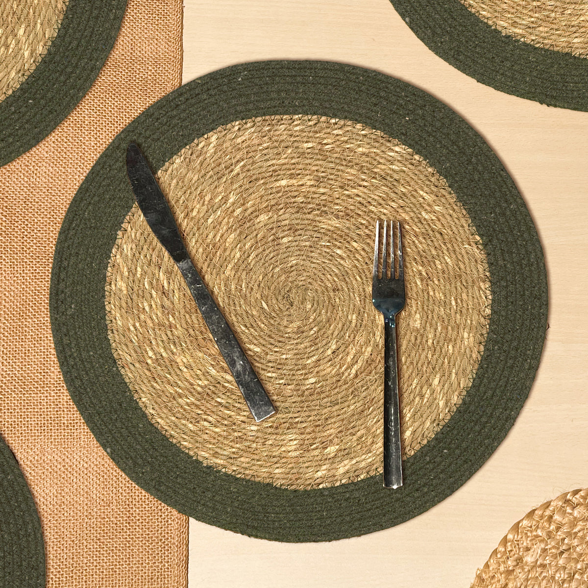Seagrass Border Placemat Set of 4 - Natural-Green, 14'' Rnd.
