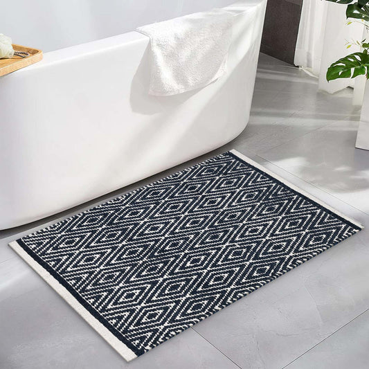 Diamond Rug - Black/White, 21''x34''