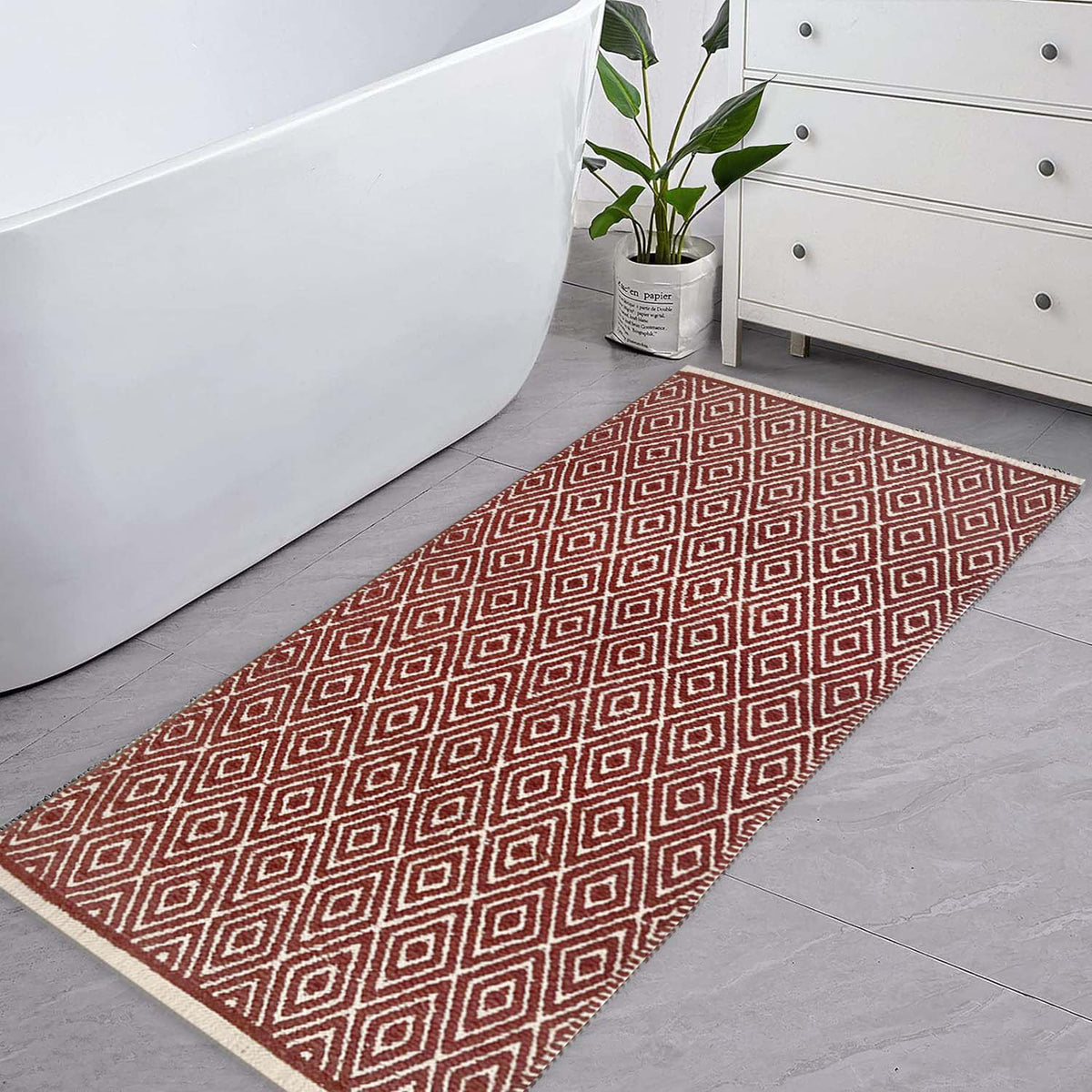 Diamond Runner - Red/Ivory ,2'x5'