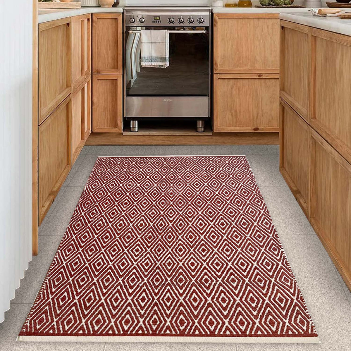 Diamond Rug - Red/Ivory, 3'x5'