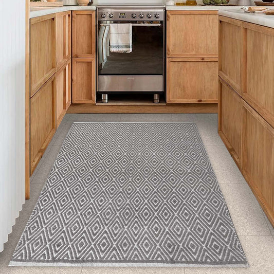 Diamond Rug - Gray/White, 3'x5'
