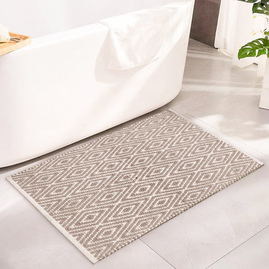 Diamond Rug - Taupe/White, 21''x34''