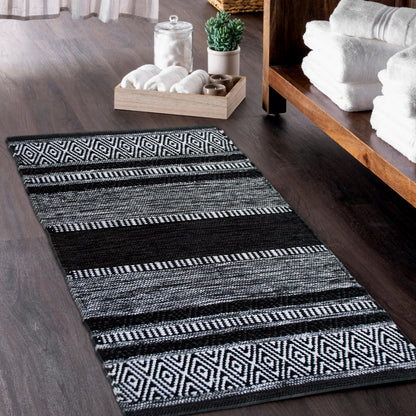 New Mexico Rug - Black/White, 2'x3'
