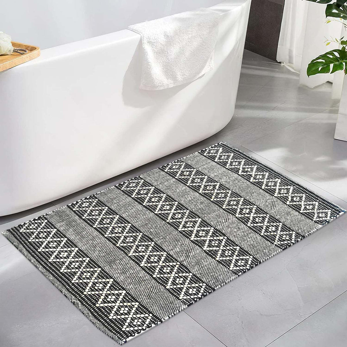 Morocco Rug - Black/Ivory, 2'x3'