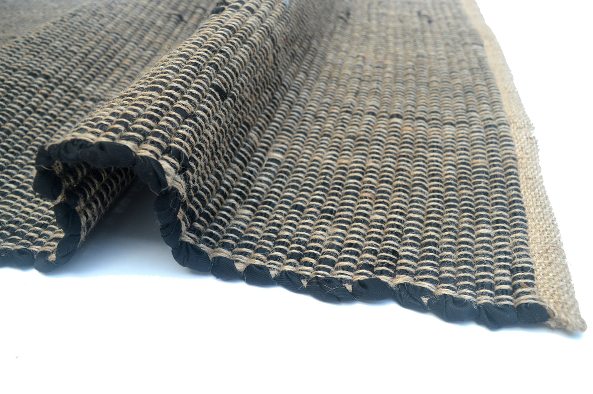 Black Cotton Chindi W. Jute Runner - Black/Jute, 2'x5'