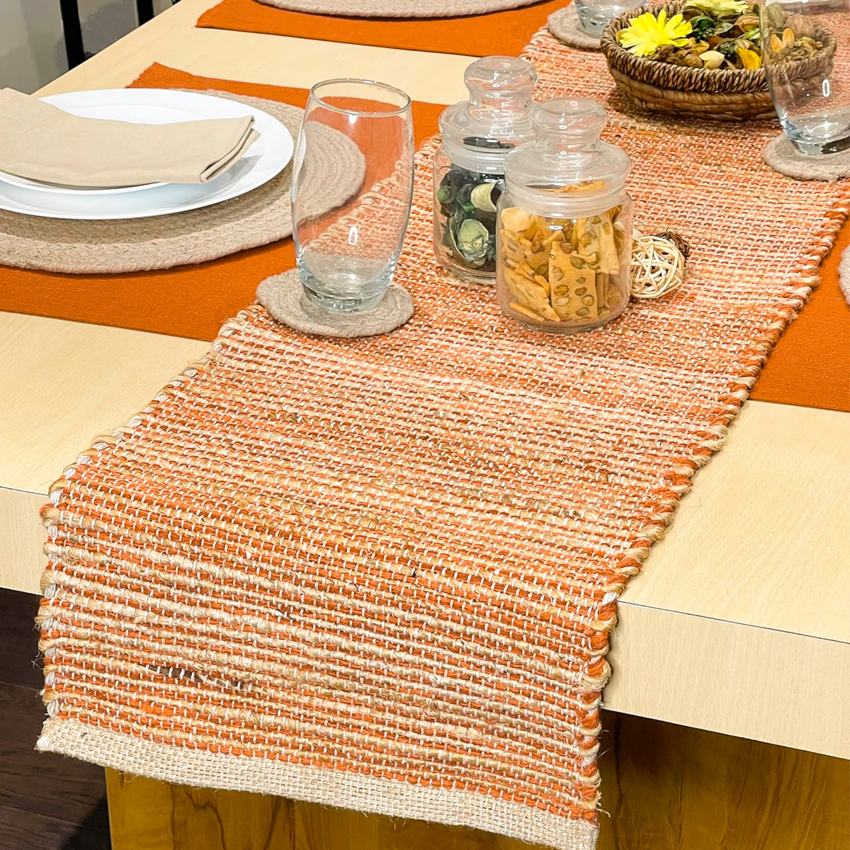 OMBRE TABLE RUNNER, NATURAL-RUST, 13''x48''.