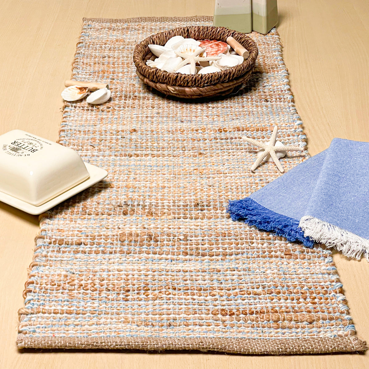 OMBRE TABLE RUNNER, NATURAL-SKY BLUE-WHITE, 13''x36''.