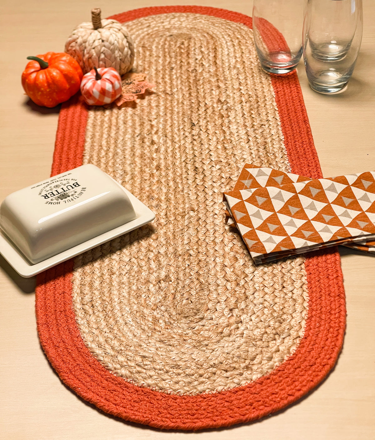 VERONA JUTE BORDER ROUND TABLE RUNNER-NAT-ORANGE, 13''x36''