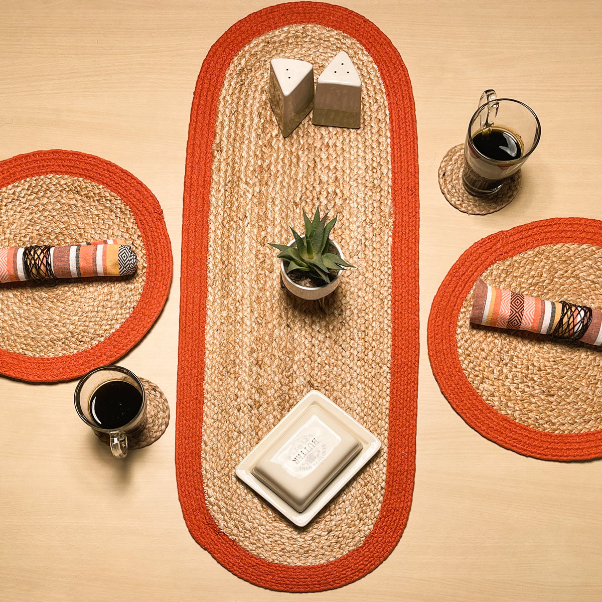 VERONA JUTE BORDER ROUND TABLE RUNNER-NAT-ORANGE, 13''x36''
