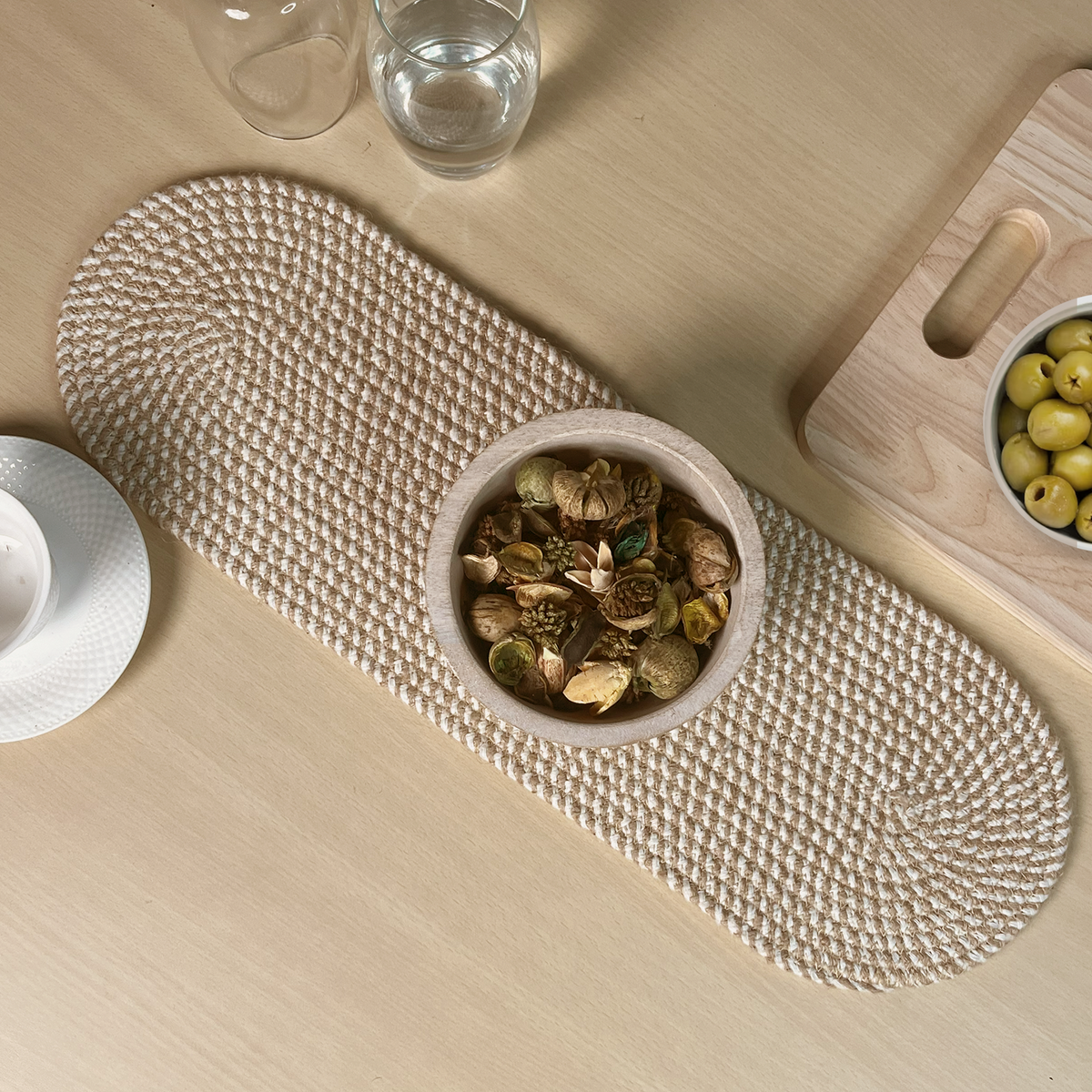 BRAIDED JUTE /COTTON OVAL TABLE RUNNER - NATURAL JUTE-WHITE, 8''x24''