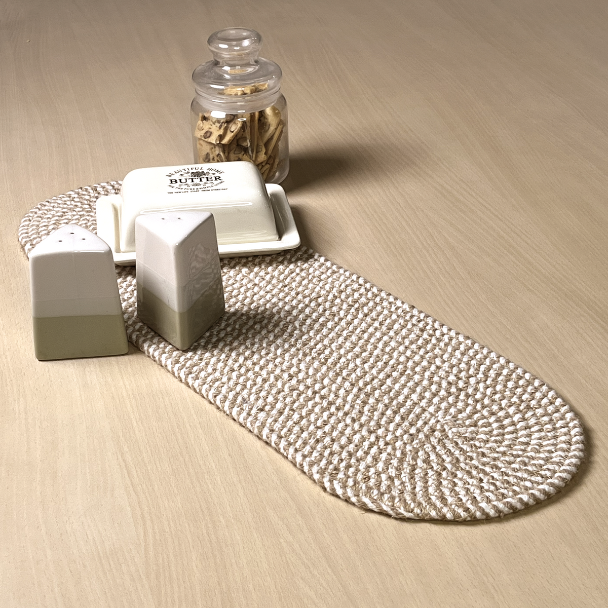 BRAIDED JUTE /COTTON OVAL TABLE RUNNER - NATURAL JUTE-WHITE, 8''x24''