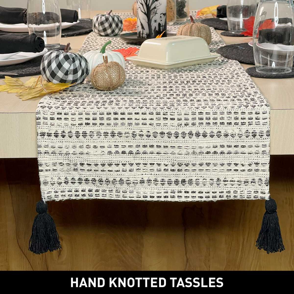 LANA TABLE RUNNER - IVORY-BLACK, 14''x72''