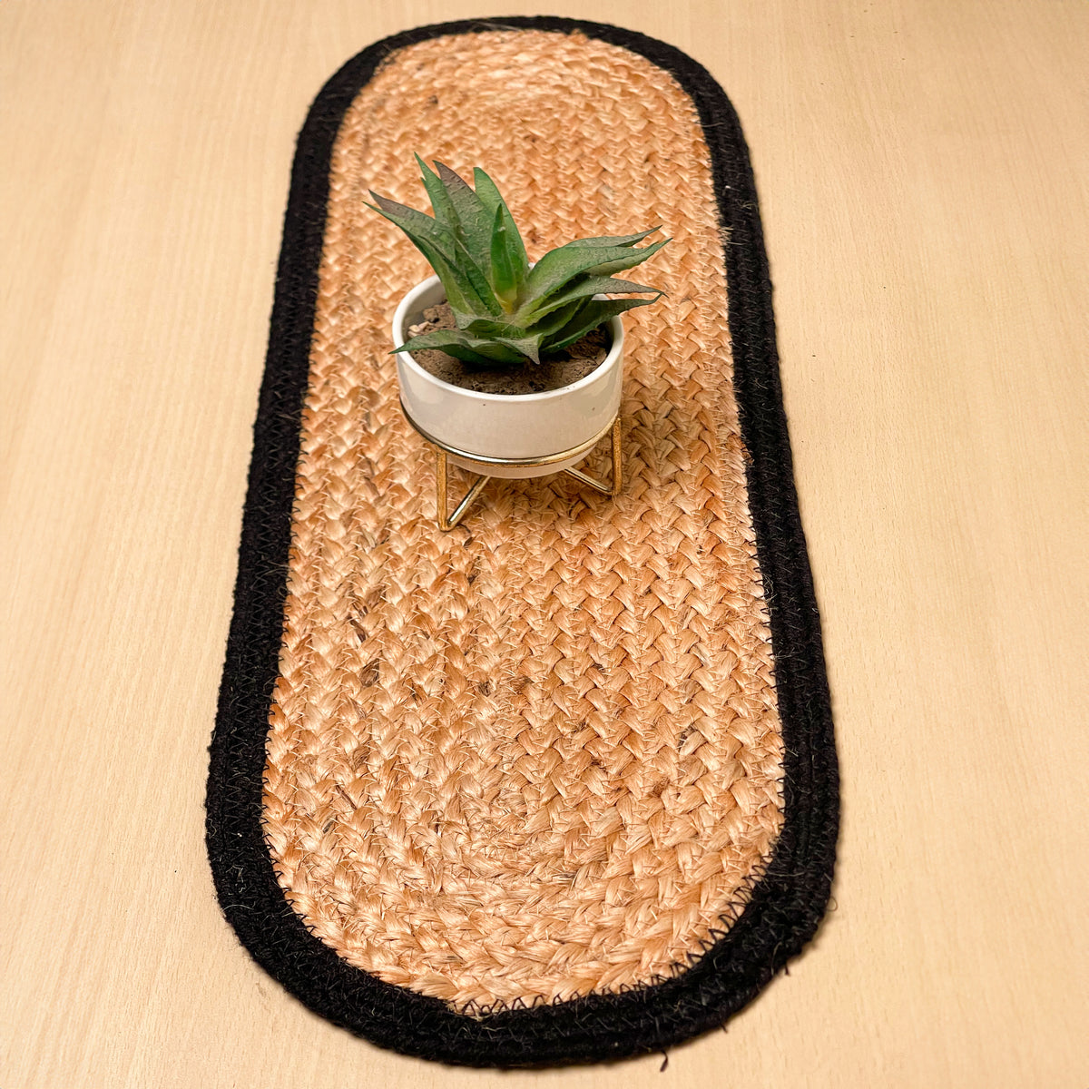 VERONA JUTE BORDER ROUND TABLE RUNNER-NAT-BLACK, 8''x24''