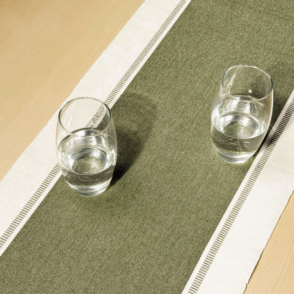 REED TABLE RUNNER-WHITE GREEN, 14''x72''